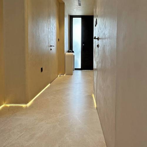 LED skirting plint shadow gap