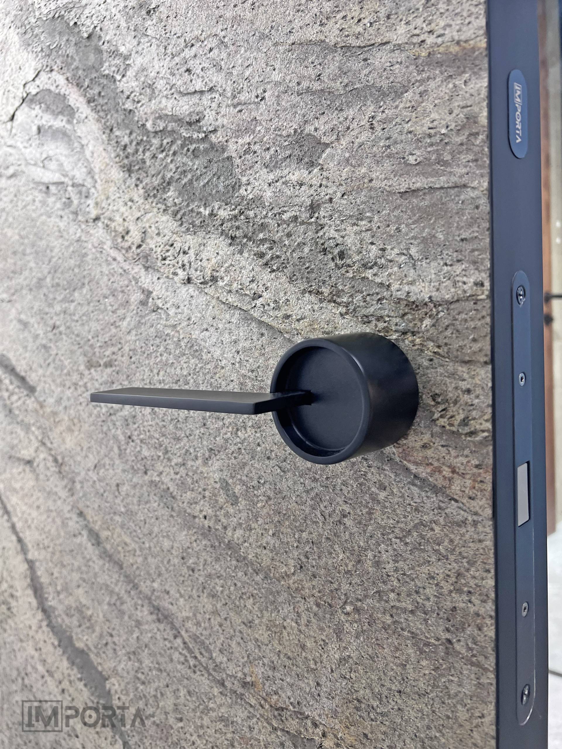 Black_round_handle_for_interior_ doors_Importa_Rome