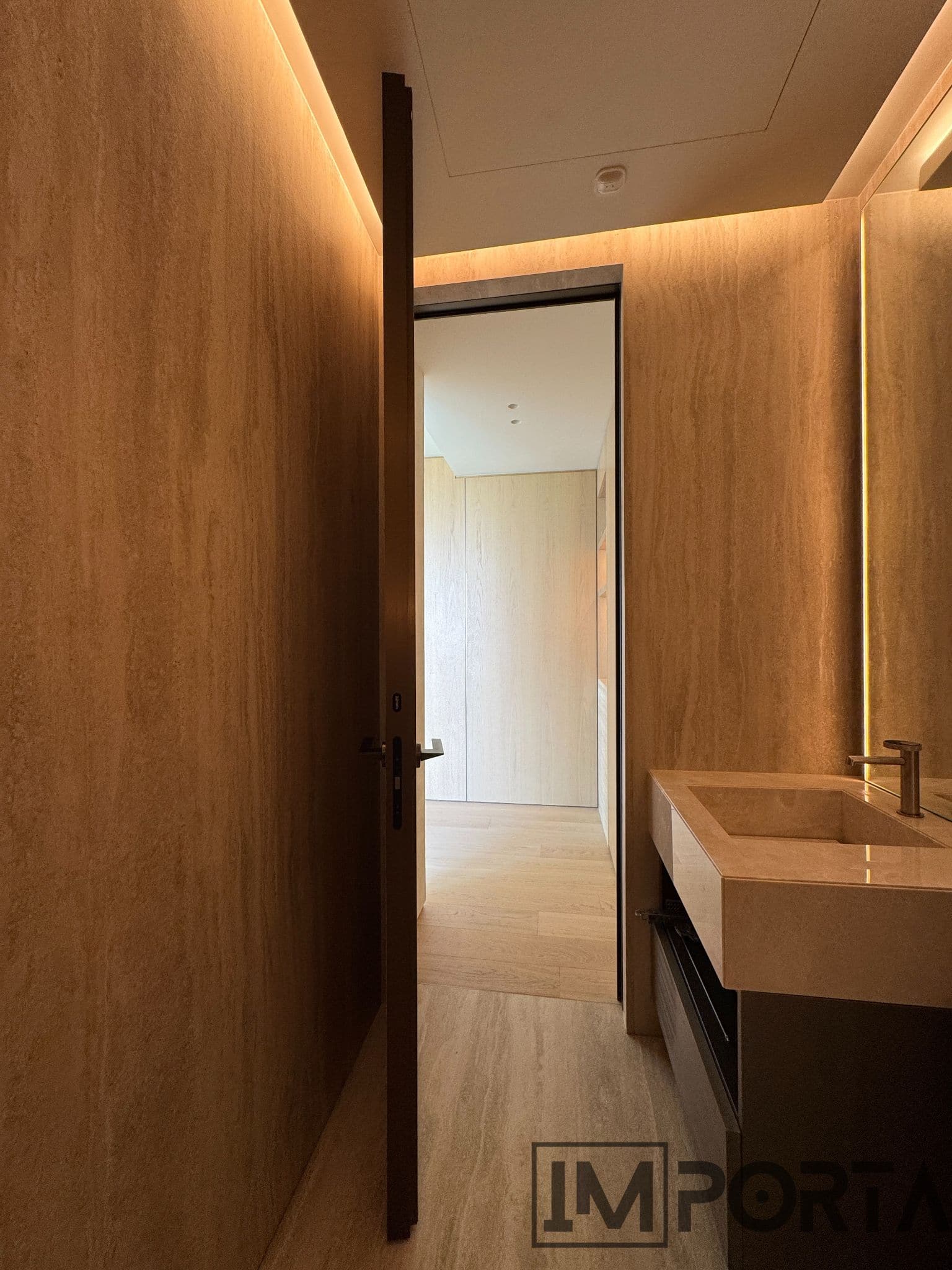 Veneer Doors with Timeless Gold Profiles
