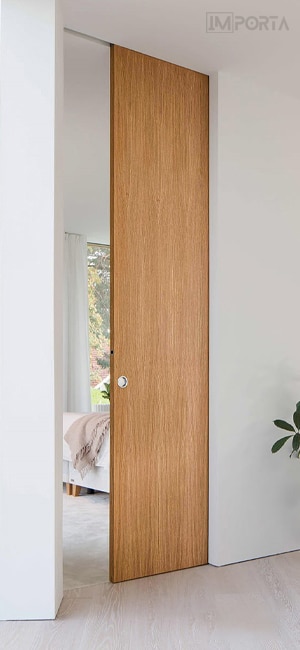 rollan-80-nt-aluminum-track-detail.jpg