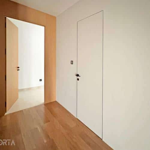 أبواب مخفية مُجهزة للمنازل