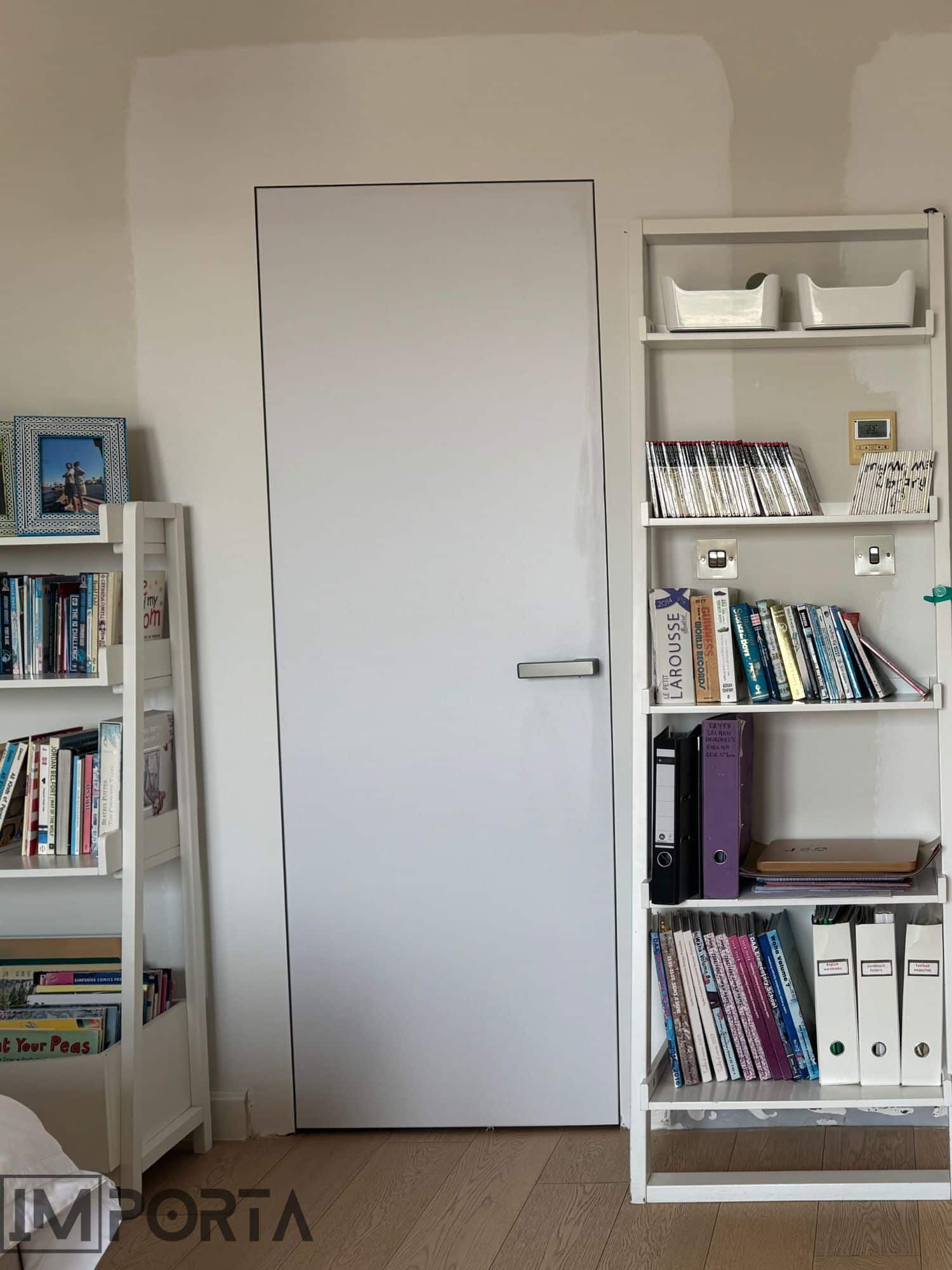 paint-ready-hidden-door-filomuro-handle.jpg paint-ready-hidden-door-filomuro-handle