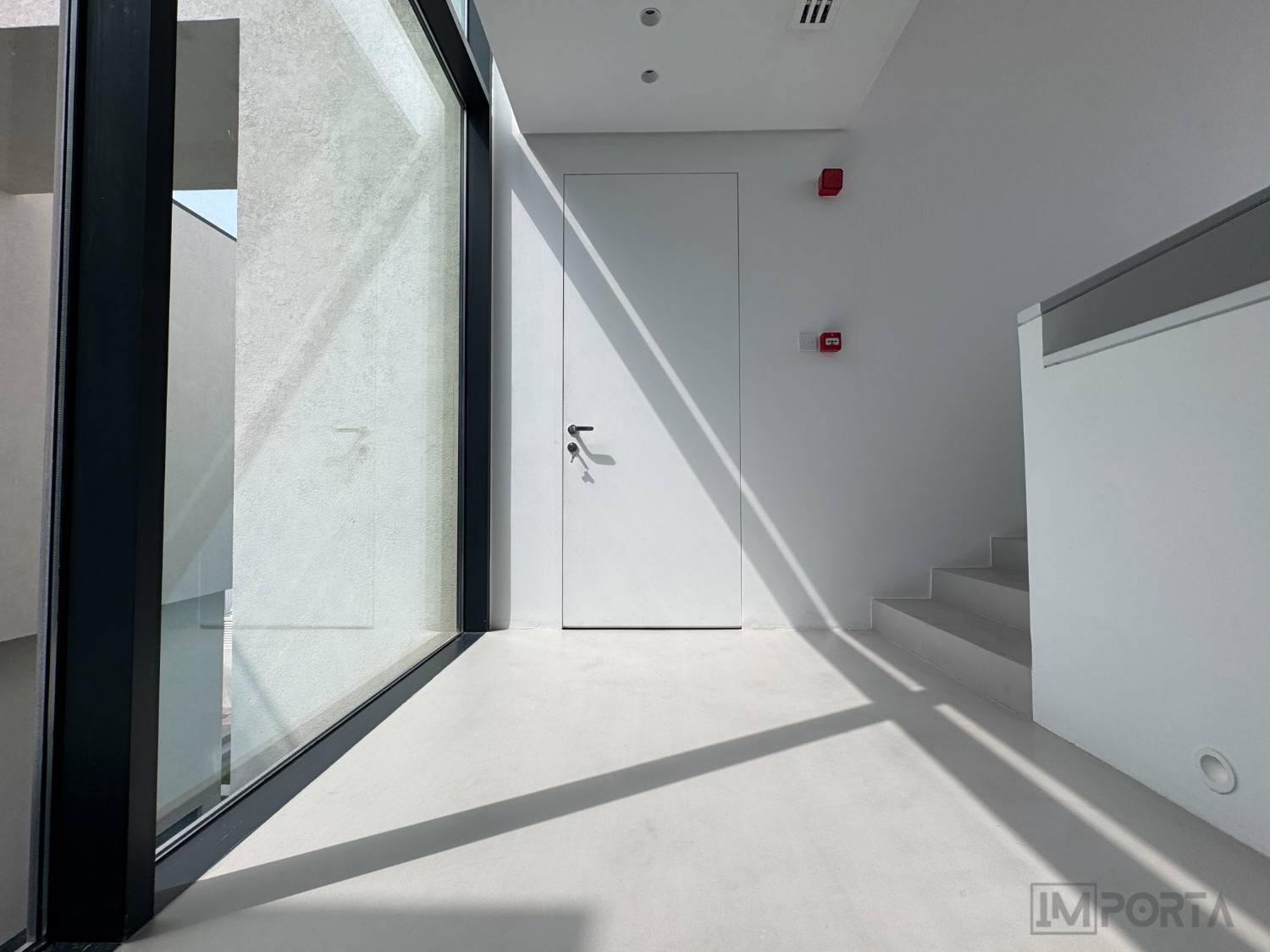 white-flush-door-concealed-frame-modern-interior white door concealed frame for moern interior