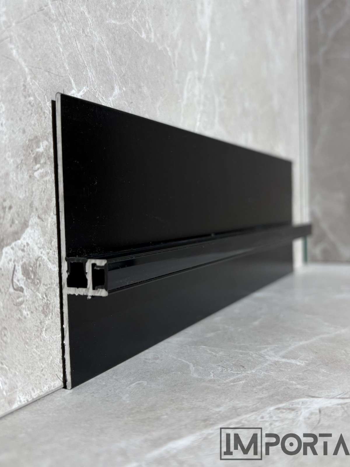 minimalist-black-skirting-profile-dubai minimalist black skirting profile uae
