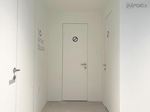 concealed-commercial-interior-door-dubai