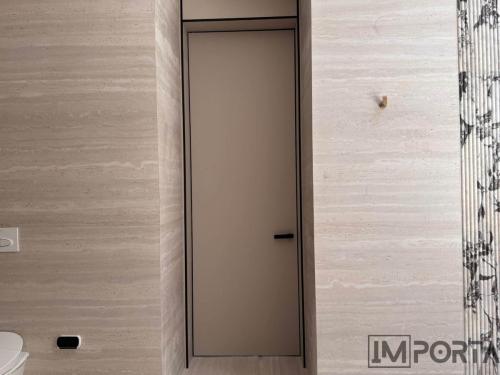 concealed-primed-door-royal-black-profile.jpg