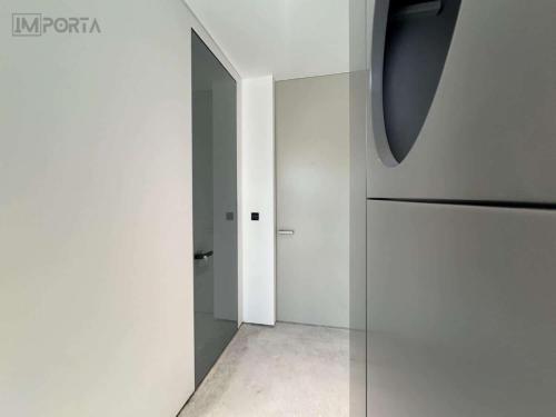 concealed-tempered-glass-door-for-residential-interiors