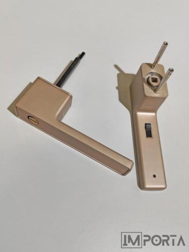 frameless door handle detail