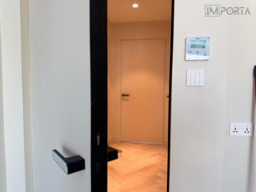 hidden frame primed door importa