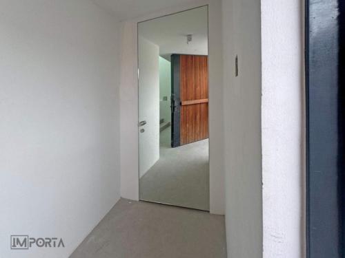mirrored door with silver aluminium profile uae importa