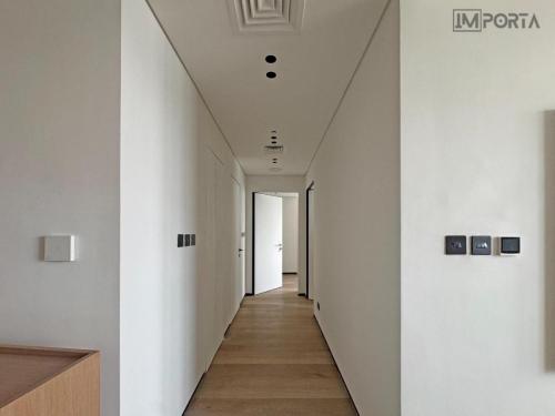 modern-black-profile-door-luxury-villa-dubai-importa