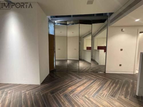 modern-sliding-mirror-door-uae