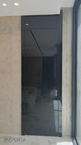 Glossy Black Tempered Glass Doors Dubai